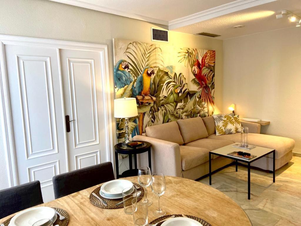 Precioso Apartamento Los Remedios Triana Plaza Espana Y Centro Historico Siviglia Esterno foto